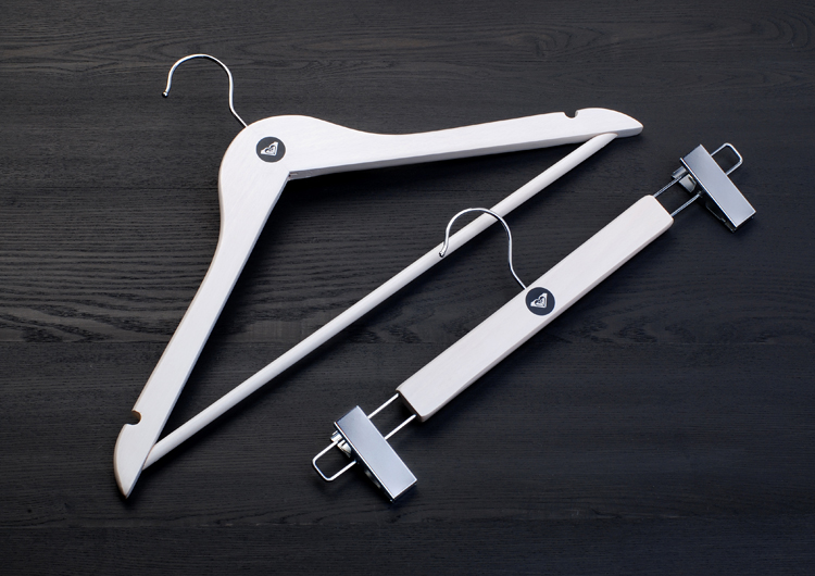 Customized High Quality Wood Material White Hangers for Clothes 