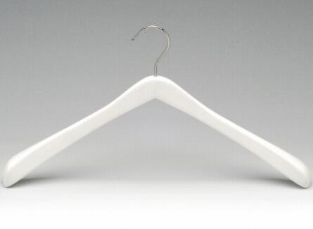 Personalised white wood hangers for clothes