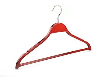 Non-slip Notches Shoulder Red Plastic Clothes Hanger with Trouser Bar