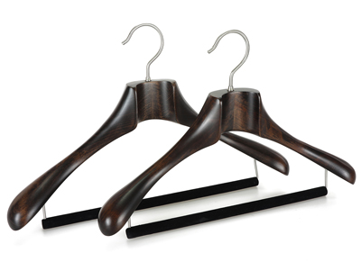 Customized Heavy Duty Luxury Extra-Wide Shoulder Wooden Suit Hanger