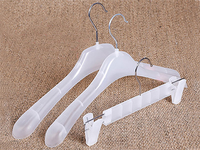Plastic Clothing Hanger Adult White Set Fashion Plastic Hanger for Shop