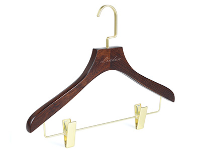 Premium Beech Wood Luxury Gold Clips Hangers for Hotel and Shop