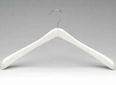 Personalised white wood hangers for clothes