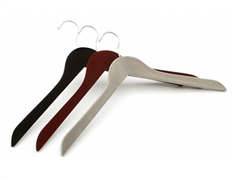  Luxury Coated Flocked Wooden Hangers