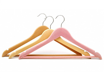  flocked coated wood hangers 