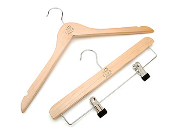  Popular Nautral Color Wooden Hangers for clothing