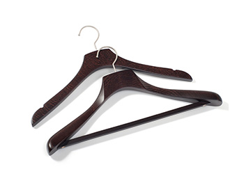  New Product Luxury Brand Beech Wooden Shiny Gun Black Hook Coat Suit Hangers