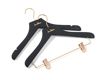  Luxury custom brand display gold hook black beech wood hanger