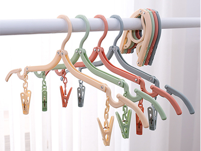  Traveling Magic Portable Folding Clothes Travel Hangers