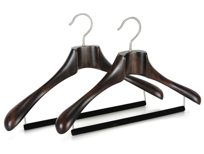  Customized Heavy Duty Luxury Extra-Wide Shoulder Wooden Suit Hanger