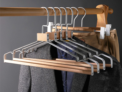  New Arrival Metal Wire Hanger with Beech Wood Pants Bar 