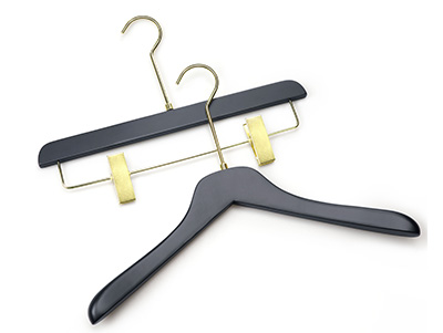  Custom Wooden Gold Hook Suit Hangers for Shop and Store