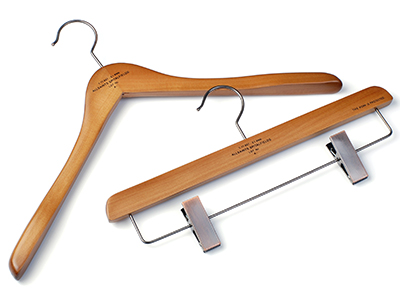  High Quality Custom Logo Wooden Hanger for Fashion Brand