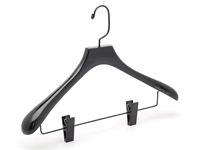  High Quality Custom Black Wood Clothes Suit Hanger with Black Clips